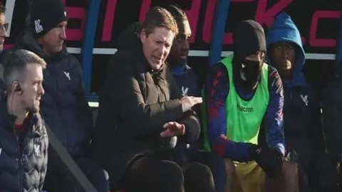 法比奥：首战进球助力胜利，潜力无限，未来可期。